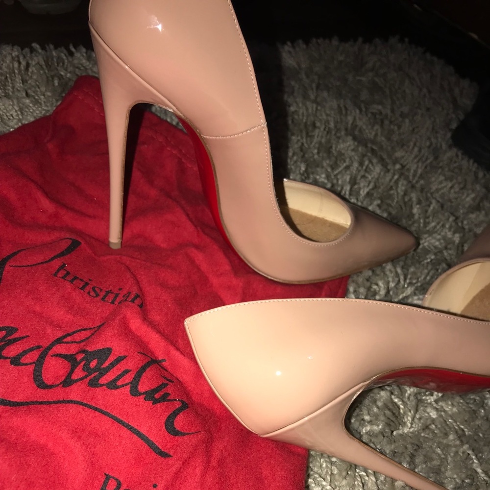 Christian Louboutin So Kate Pump